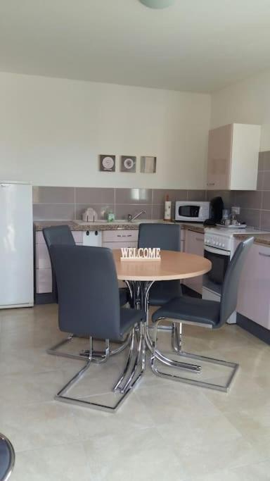 Appartement Romana Puissalicon 34 Extérieur photo