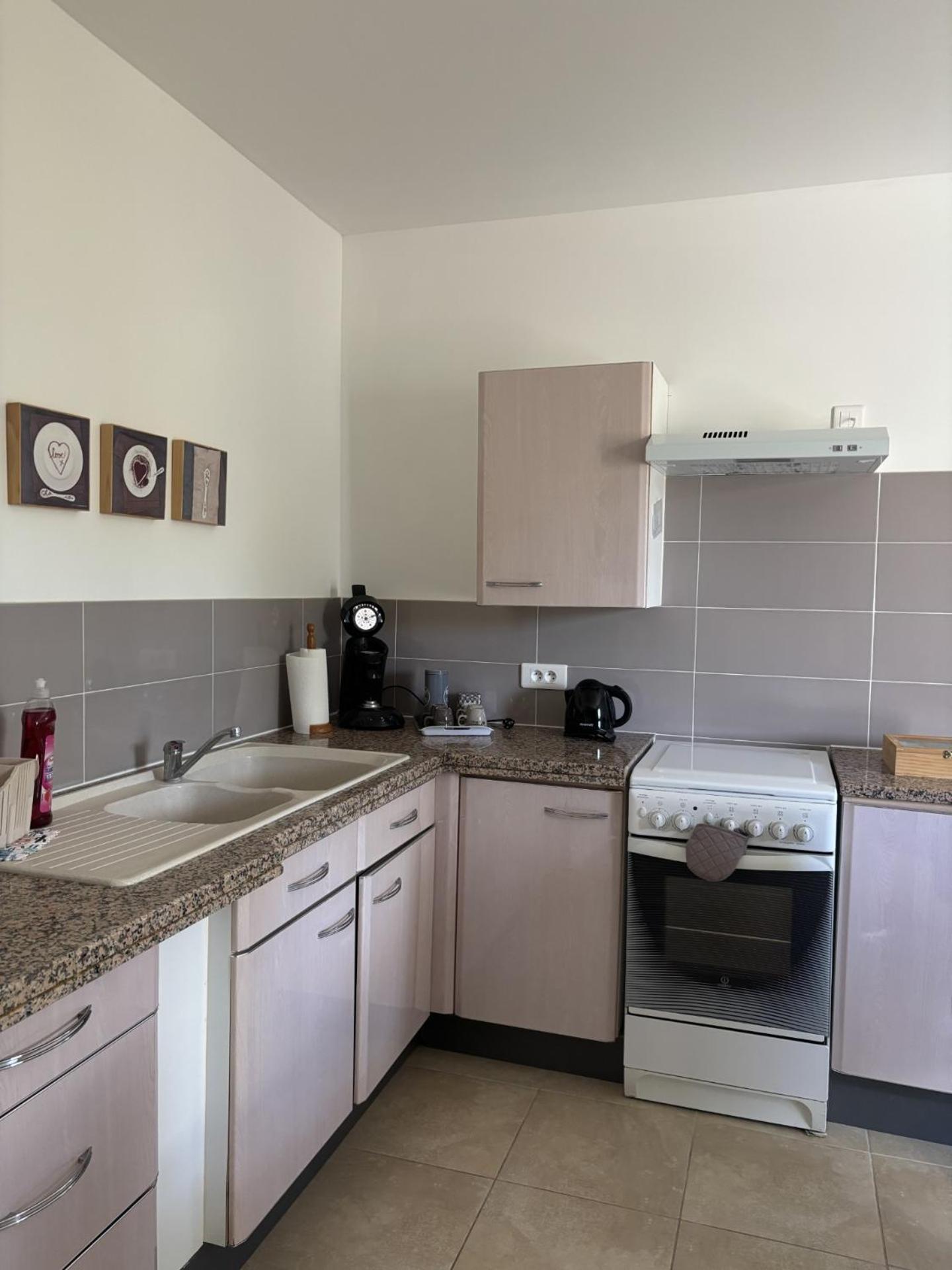 Appartement Romana Puissalicon 34 Extérieur photo
